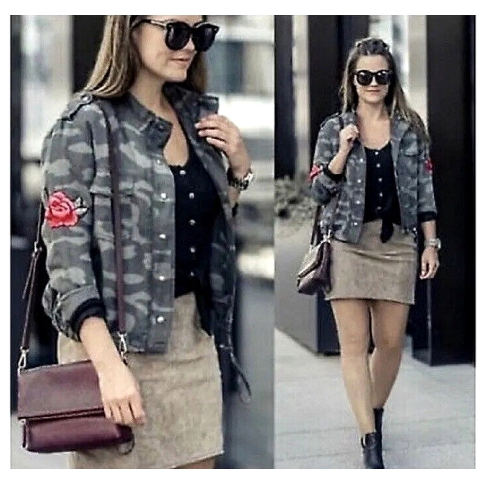 Rails Collins Camo Rose Patch Button Up Jacket Y2K Medium Military Grunge